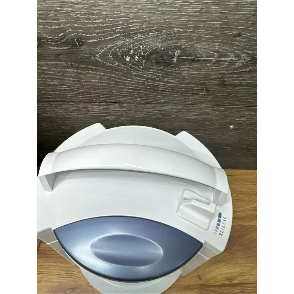 Black & Decker Lids Off Automatic Electric Jar Opener Model JW200~open Box